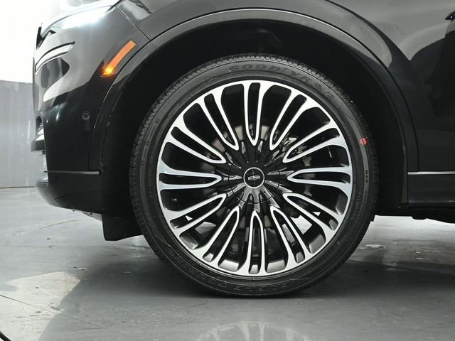 Certified 2023 Lincoln Aviator Black Label image 34
