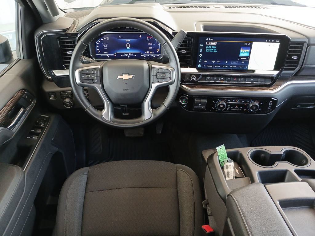 Used 2025 Chevrolet Silverado 3500 LT w/ Safety Package AWD/4WD image 12