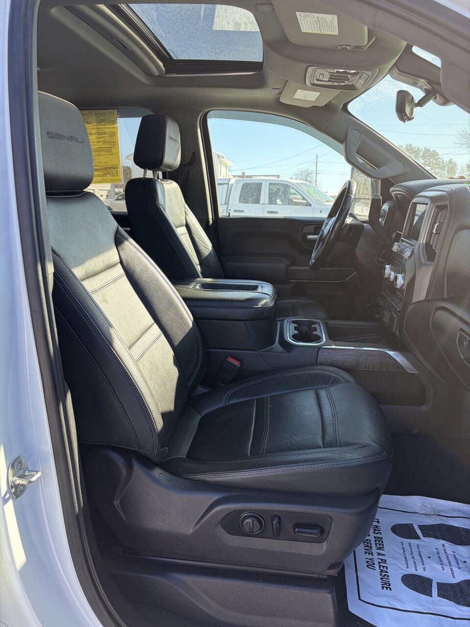 Used 2021 GMC Sierra 2500 Denali w/ Denali Ultimate Package image 12