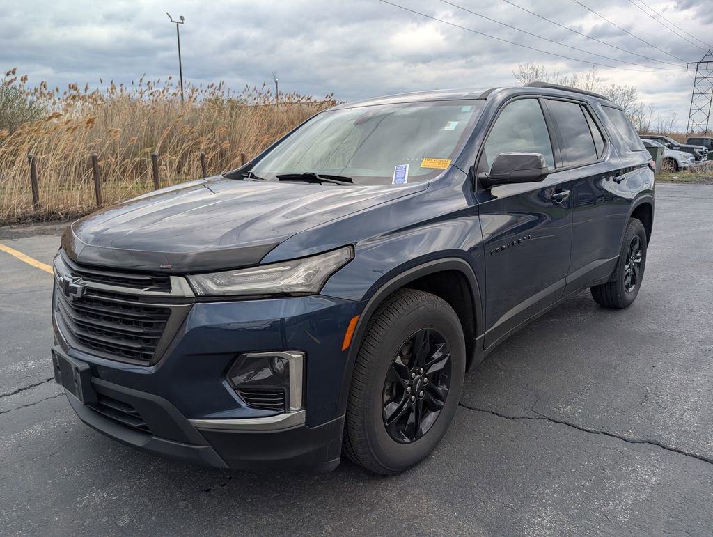 Used 2022 Chevrolet Traverse LS w/ Midnight/Sport Edition image 5