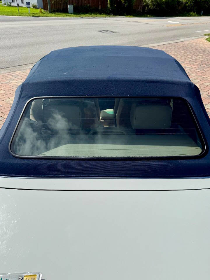 Used 2005 BMW 330Ci Convertible image 26