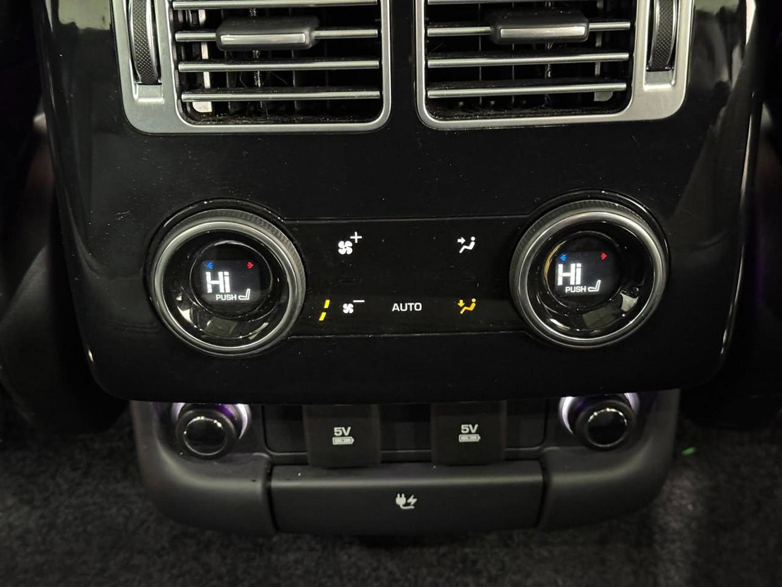 Used 2021 Land Rover Range Rover P525 Westminster Edition image 11