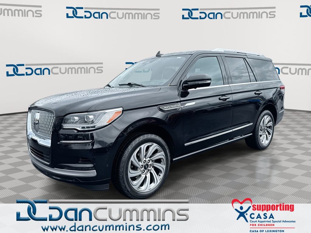 Used 2023 Lincoln Navigator Reserve AWD/4WD image 1