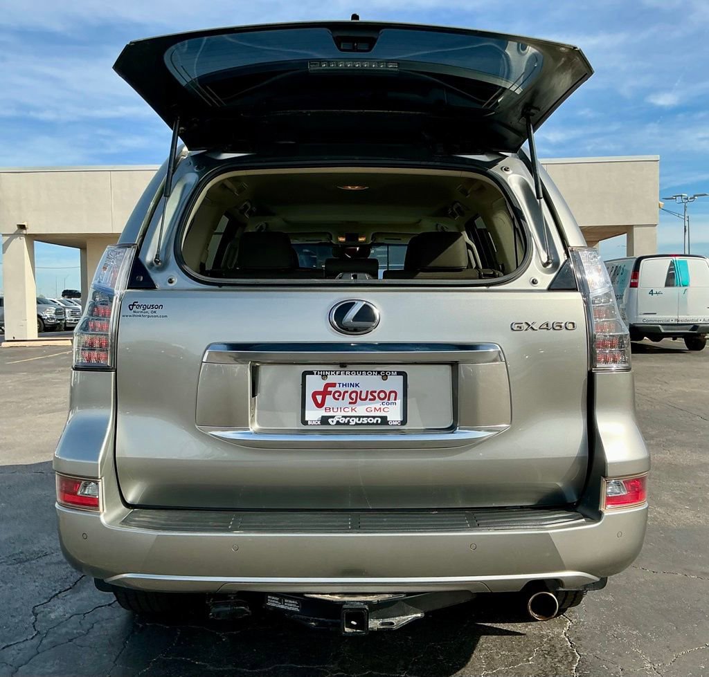 Used 2020 Lexus GX 460 Premium w/ Premium Package AWD/4WD image 18