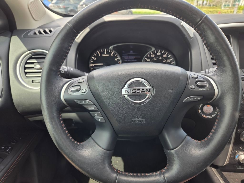 Used 2020 Nissan Pathfinder SL FWD image 19