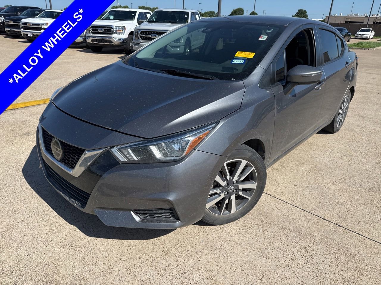 Used 2021 Nissan Versa SV FWD image 1