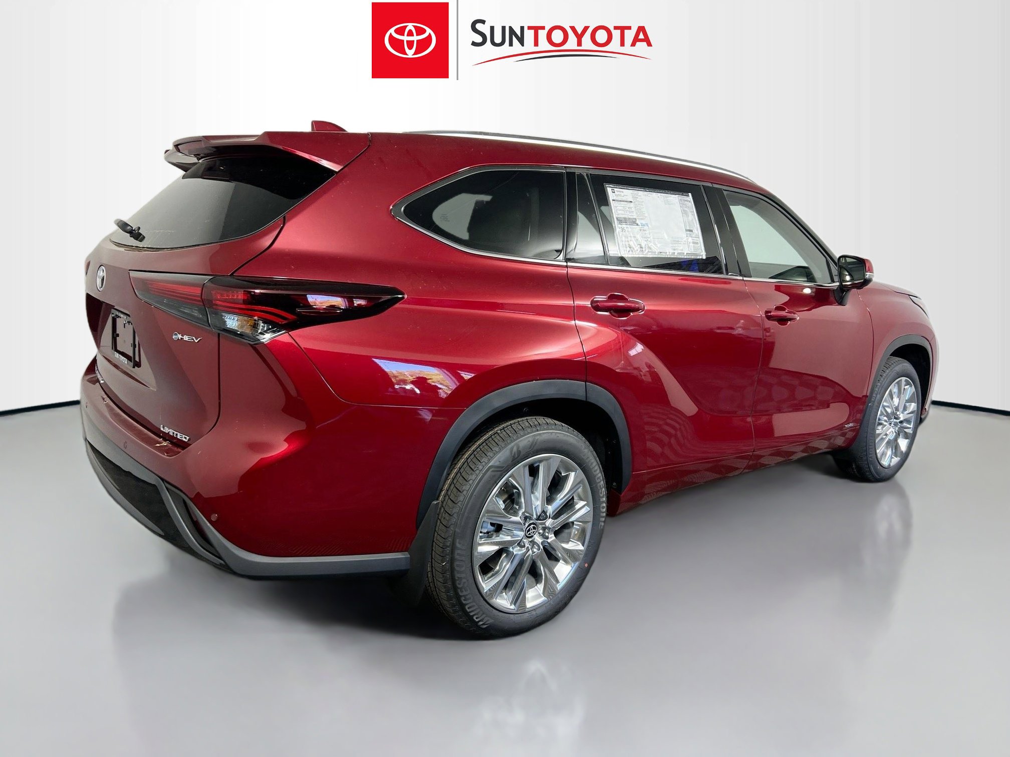 New 2026 Toyota Highlander Limited image 4