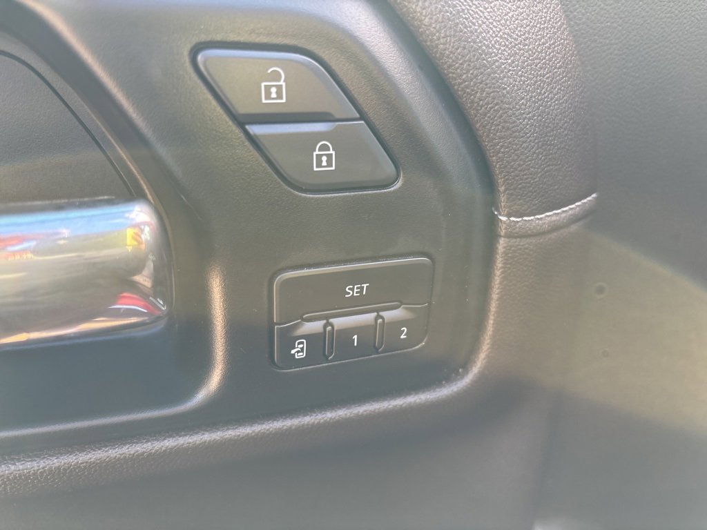 Certified 2021 Chevrolet Silverado 1500 LTZ image 30