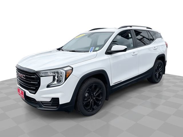Used 2022 GMC Terrain SLE w/ Driver Convenience Package image 1