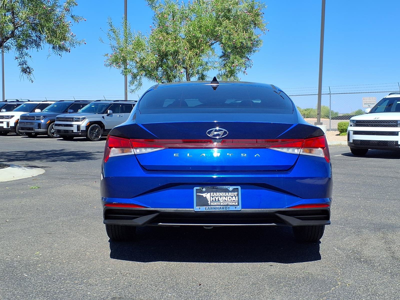 Certified 2023 Hyundai Elantra SE FWD image 5