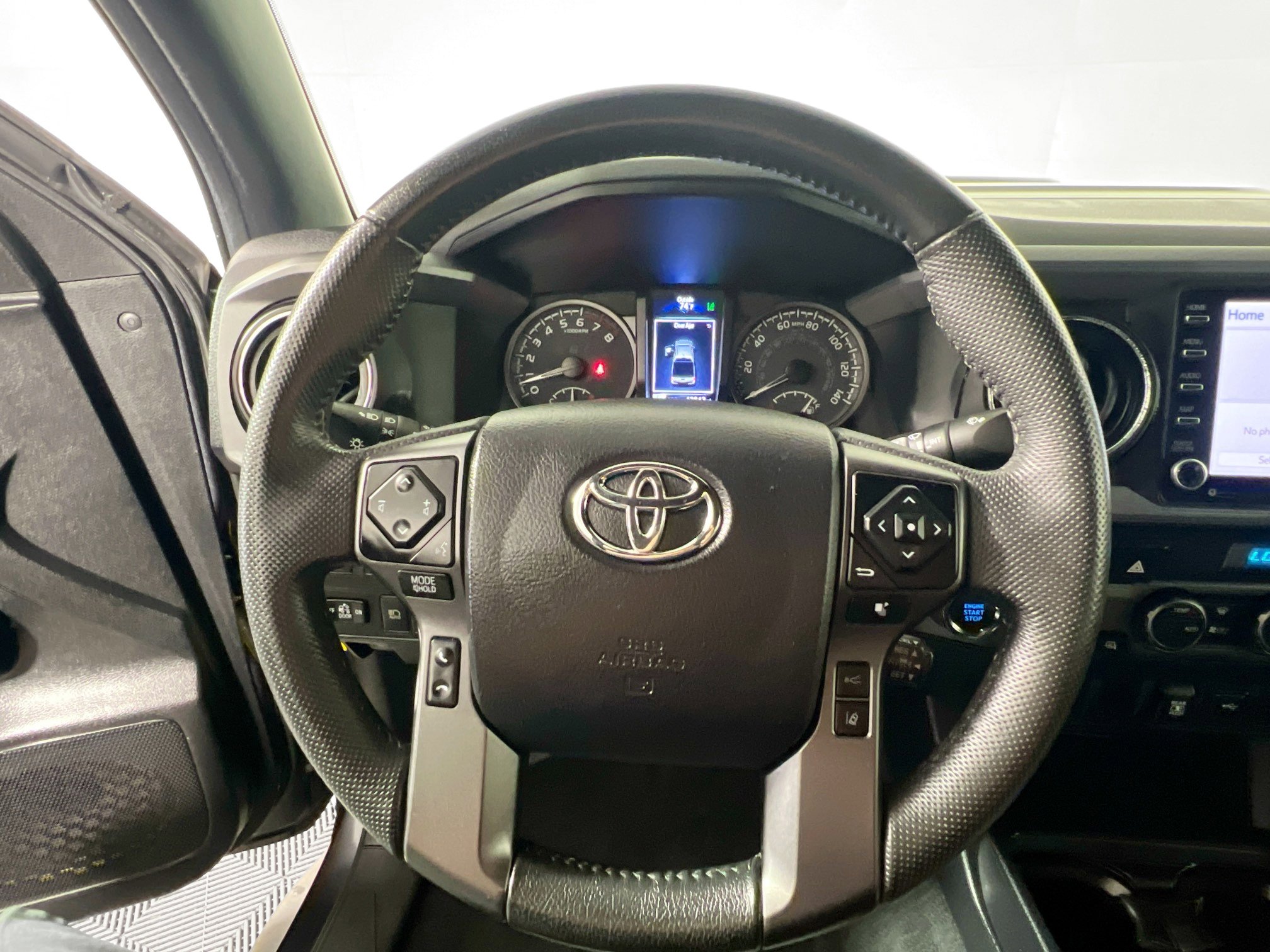 Used 2021 Toyota Tacoma TRD Sport image 17