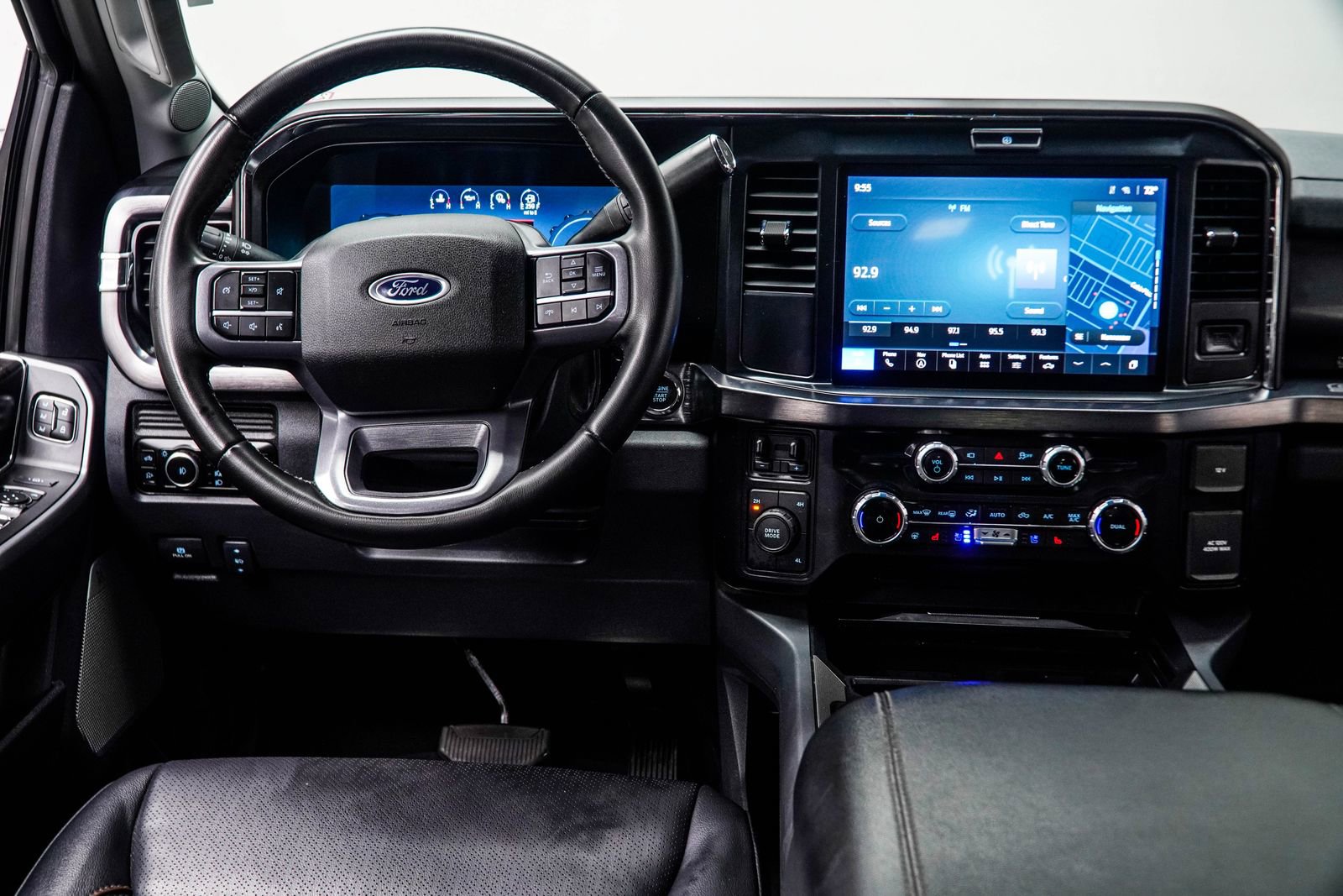 Used 2026 Ford F250 Lariat AWD/4WD image 16