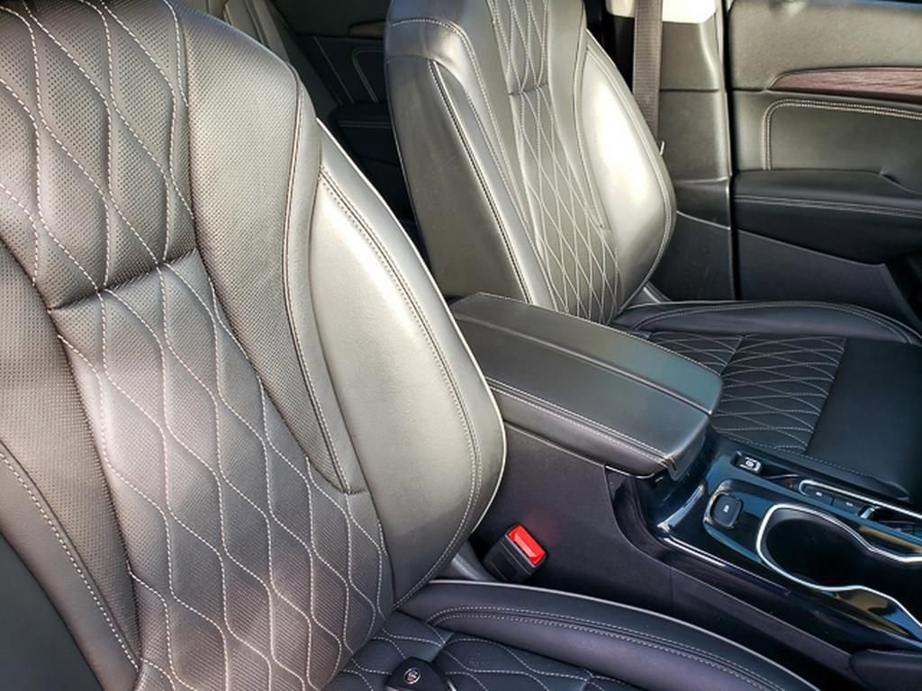 Used 2023 Buick Envision Avenir image 31