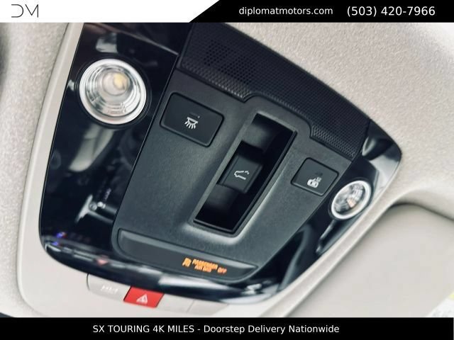 Used 2023 Kia Niro SX Touring FWD image 44
