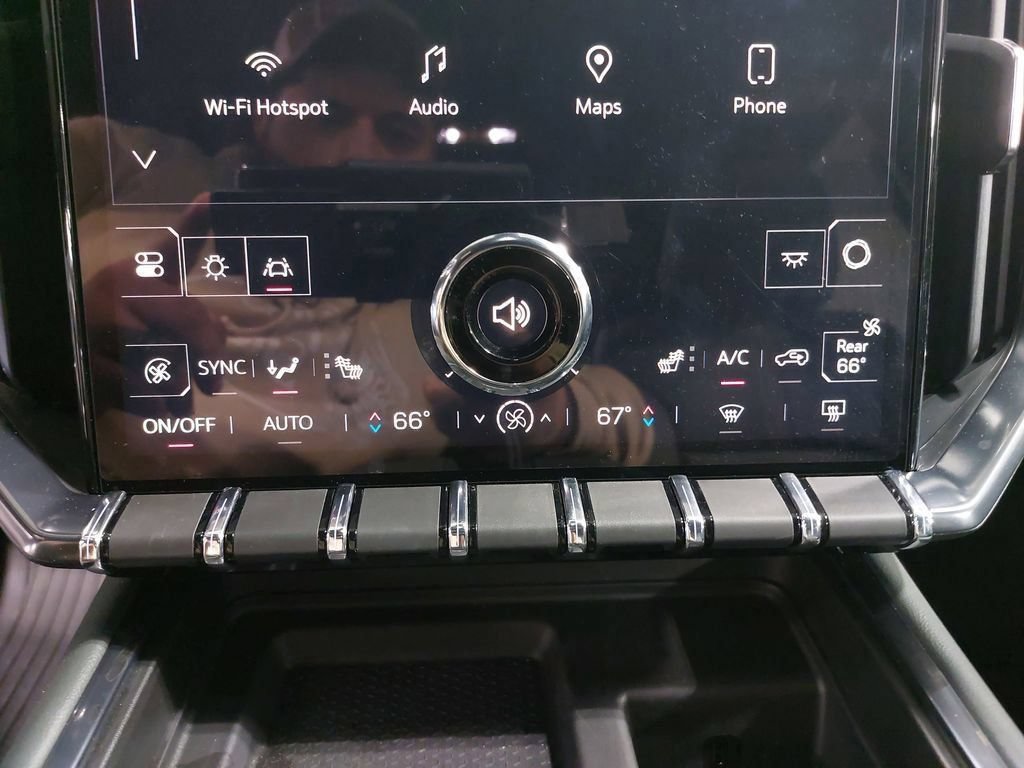 New 2025 GMC Acadia AT4 w/ LPO, Floor Liner Package AWD/4WD image 23