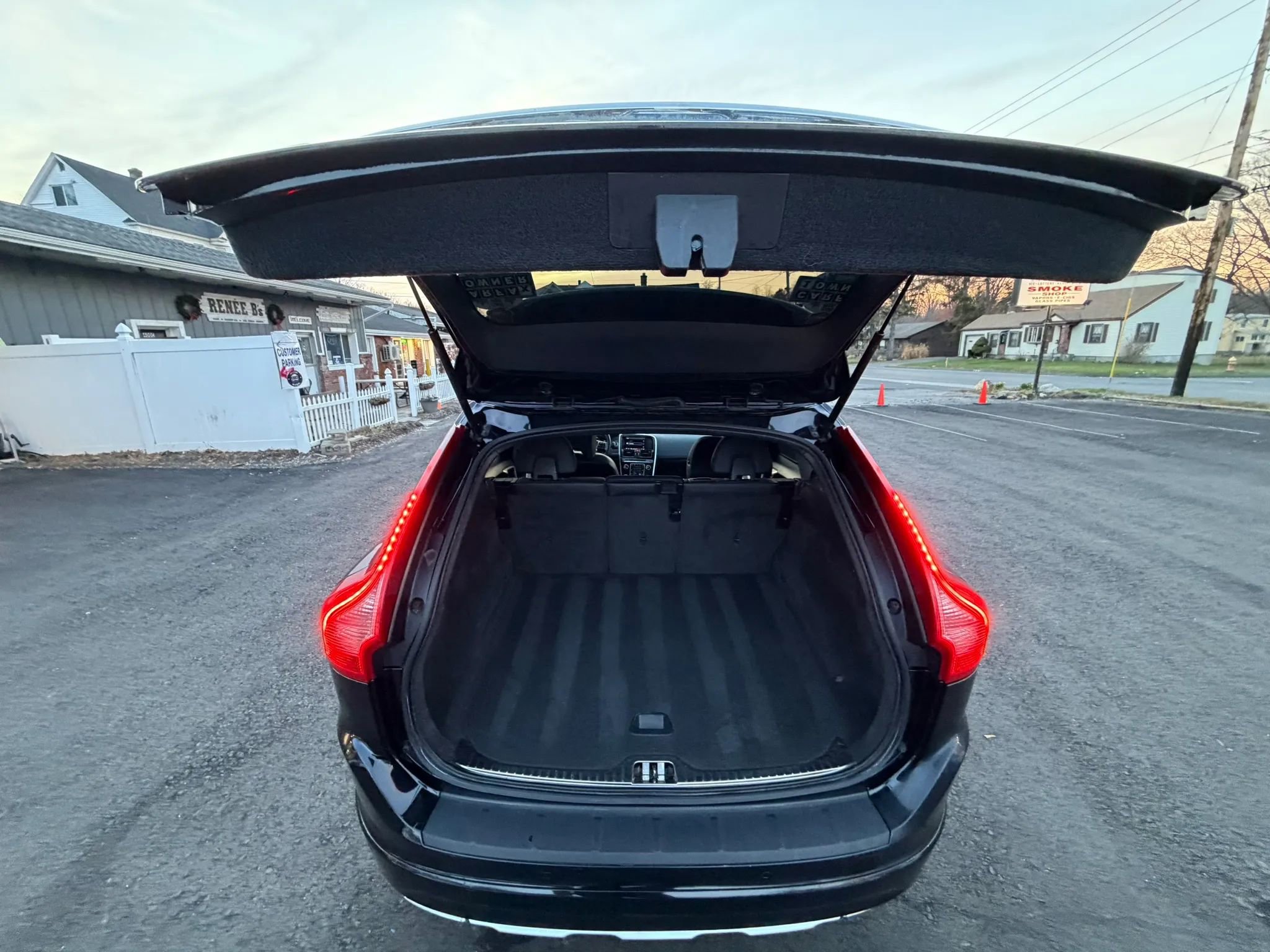 Used 2015 Volvo XC60 T6 image 16