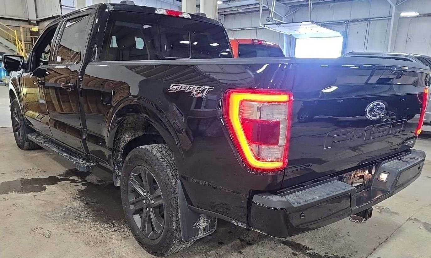 Used 2023 Ford F150 Lariat w/ Equipment Group 502A High image 3