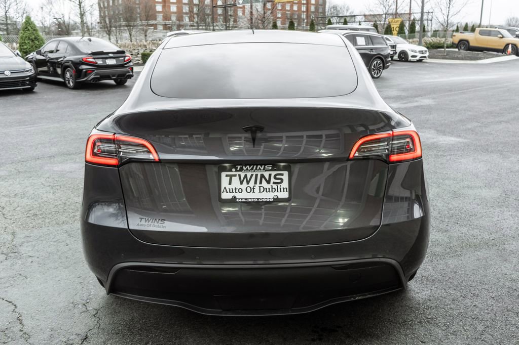 Used 2020 Tesla Model Y Long Range image 39