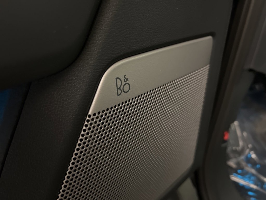 New 2025 Ford F150 Lightning Lariat image 28