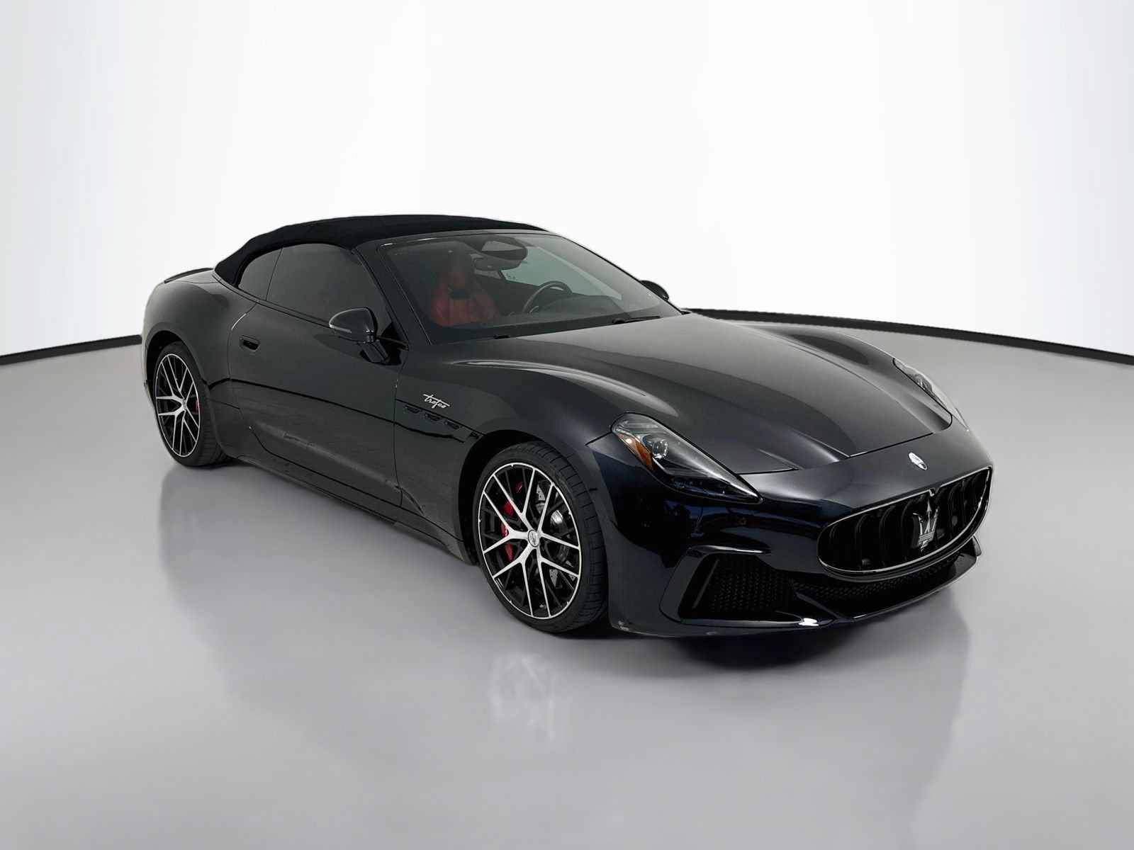 Used 2024 Maserati GranCabrio Trofeo AWD/4WD image 1