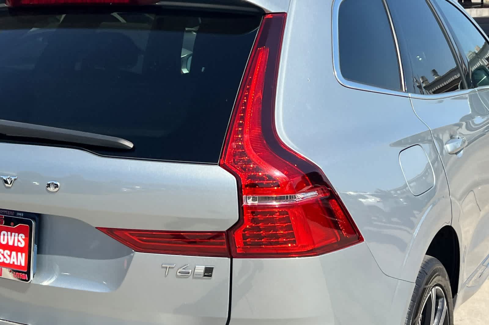Used 2018 Volvo XC60 T6 Inscription w/ Convenience Package AWD/4WD image 13