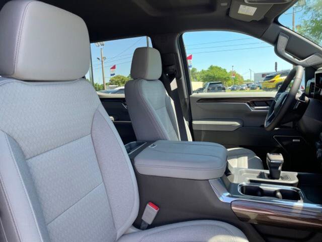 Used 2025 Chevrolet Silverado 1500 RST w/ All Star Edition Plus AWD/4WD image 9