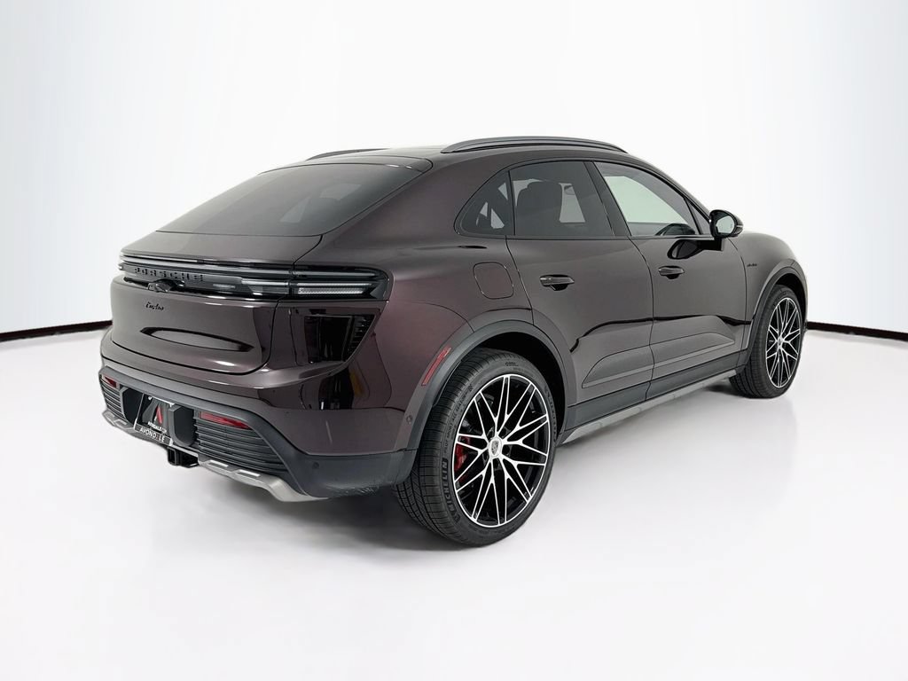 Certified 2025 Porsche Macan Turbo Electric AWD/4WD image 9