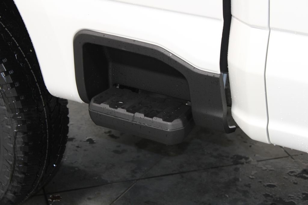 New 2026 Ford F250 Platinum image 16