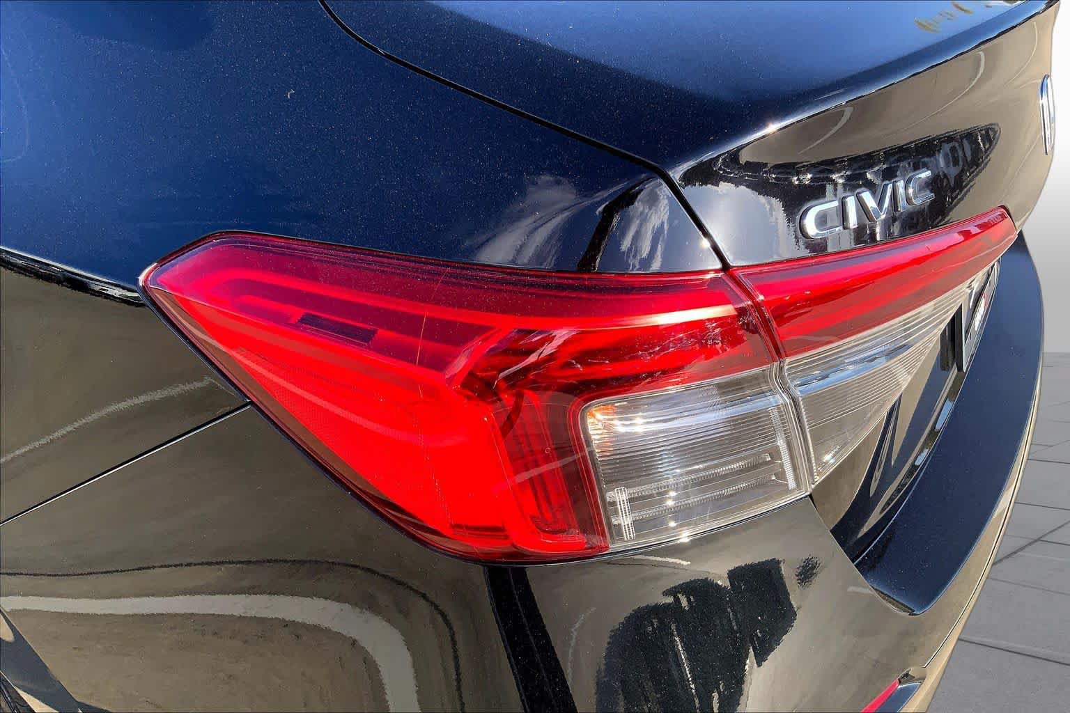 Used 2024 Honda Civic Sport image 28