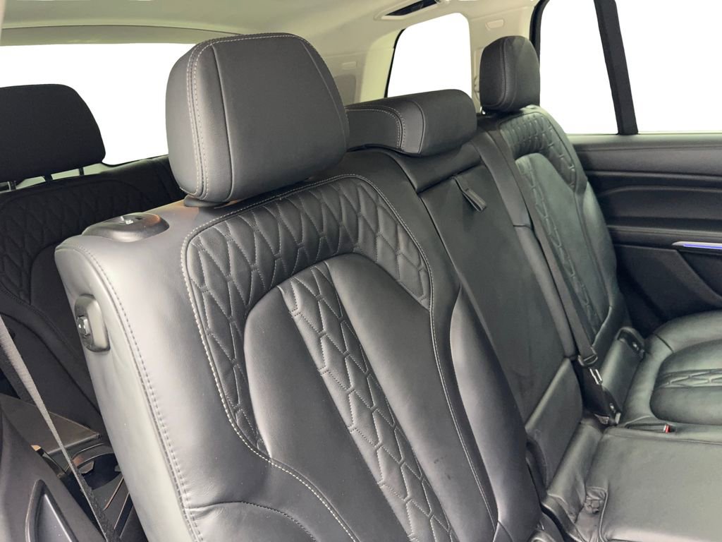 Used 2023 BMW X7 xDrive40i image 44