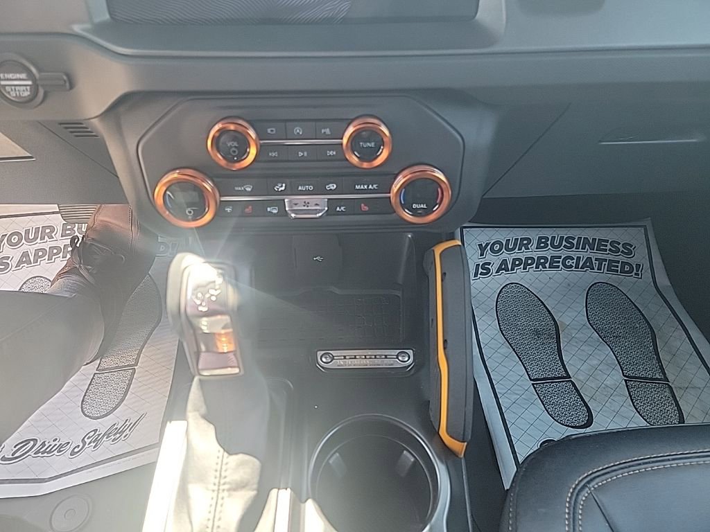 Used 2024 Ford Bronco Badlands image 15