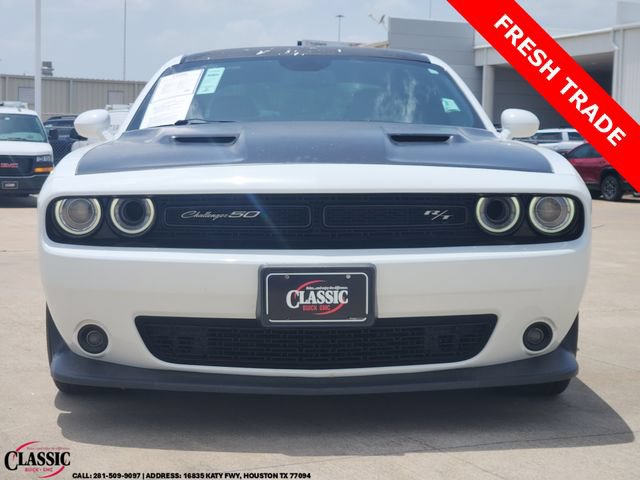 Used 2020 Dodge Challenger R/T RWD image 2