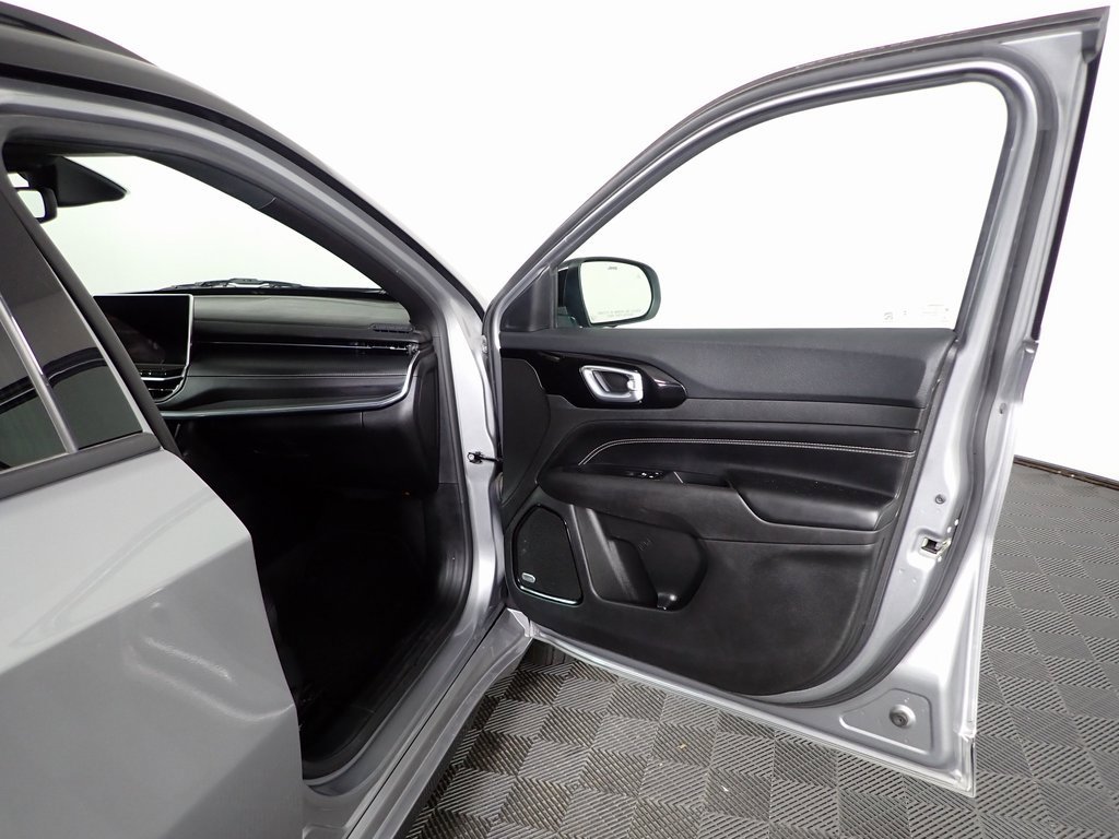 Used 2022 Jeep Compass High Altitude image 39