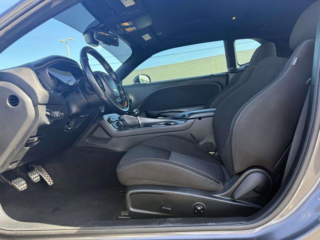 Used 2020 Dodge Challenger R/T w/ Blacktop Package image 22