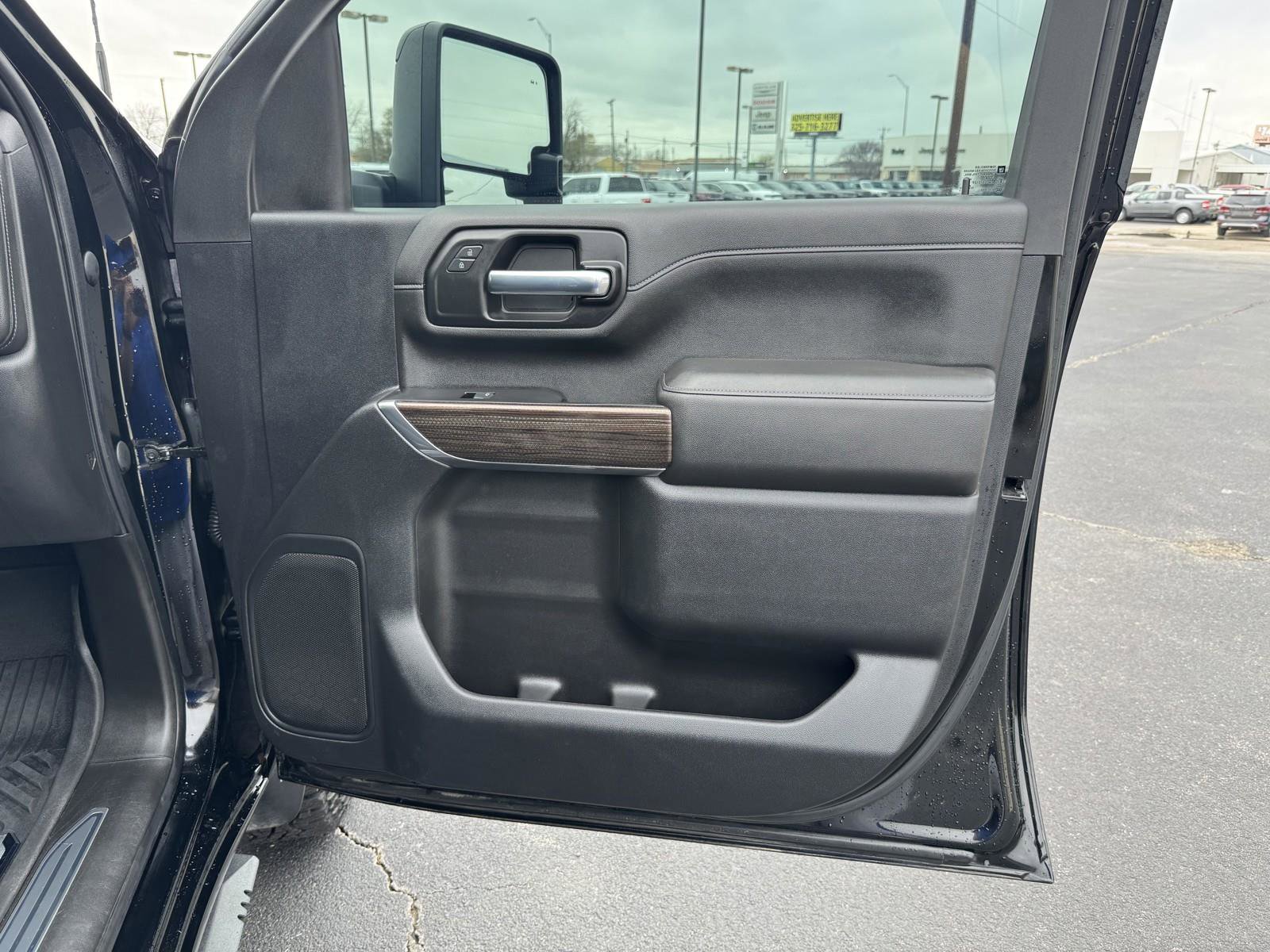 Used 2020 Chevrolet Silverado 2500 LT w/ All Star Edition image 34