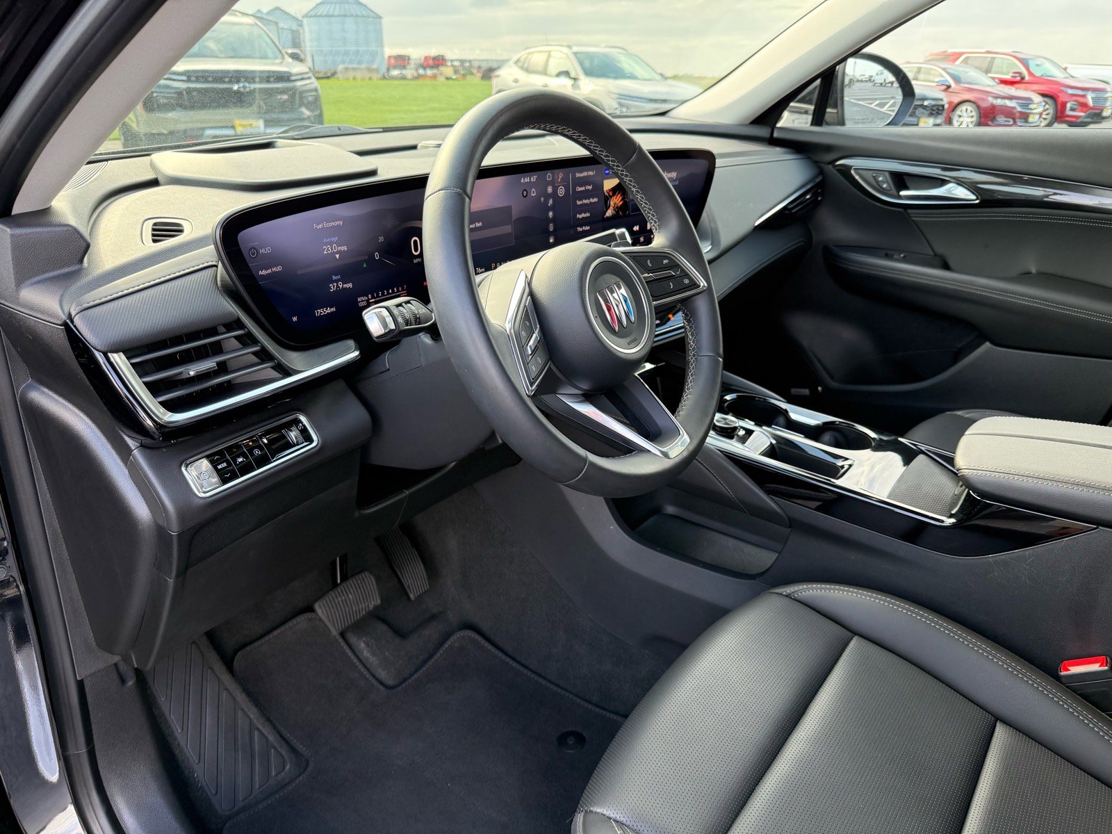 Used 2025 Buick Envision Preferred AWD/4WD image 24