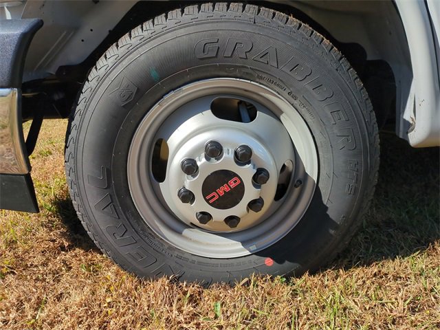 New 2025 GMC Savana 3500 Extended w/ Power Convenience Package image 10