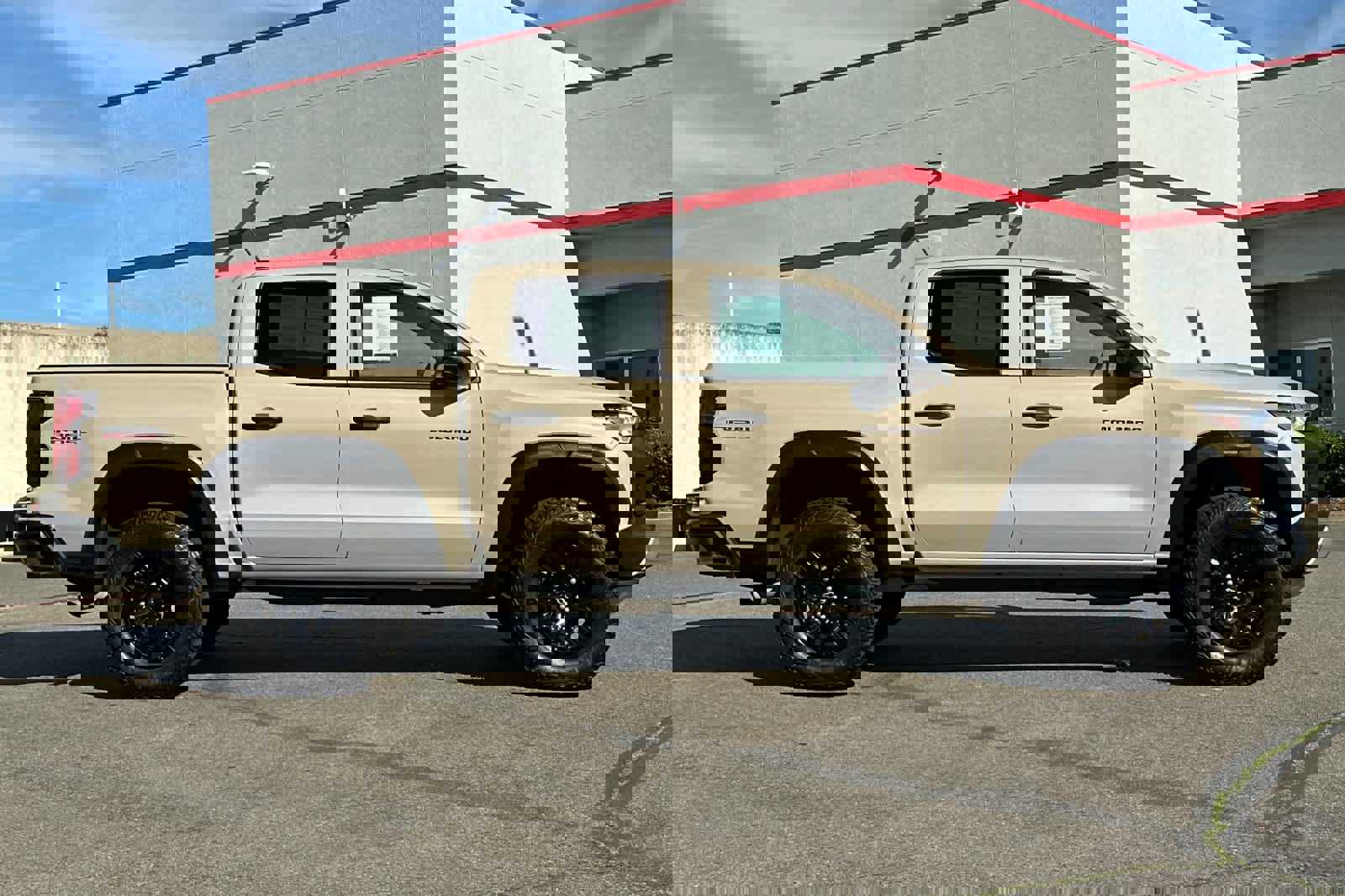 Used 2023 Chevrolet Colorado Trail Boss w/ LPO, Skid Plate Package image 6