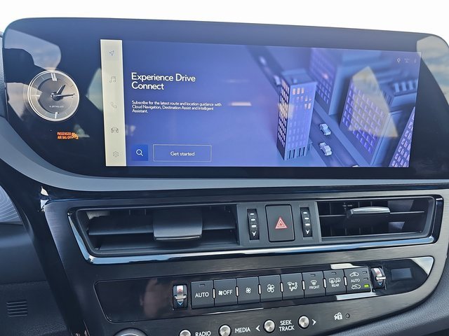 Certified 2025 Lexus ES 300h w/ Premium Package image 22