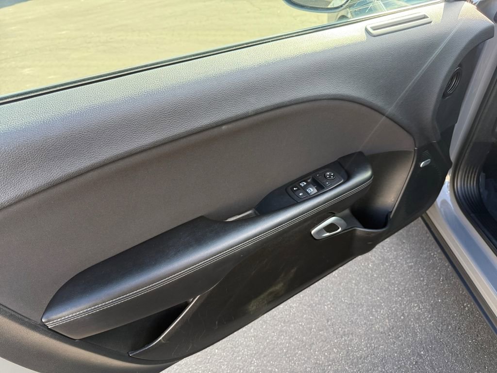 Used 2023 Dodge Challenger SXT image 11