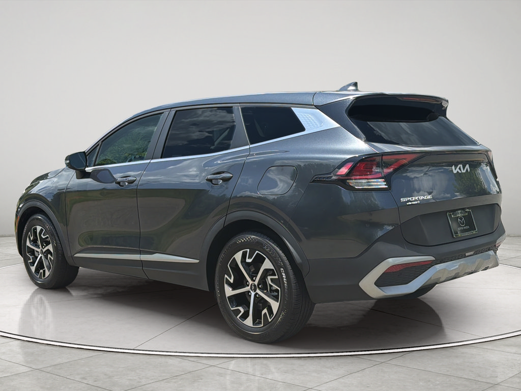 Used 2024 Kia Sportage EX FWD image 5