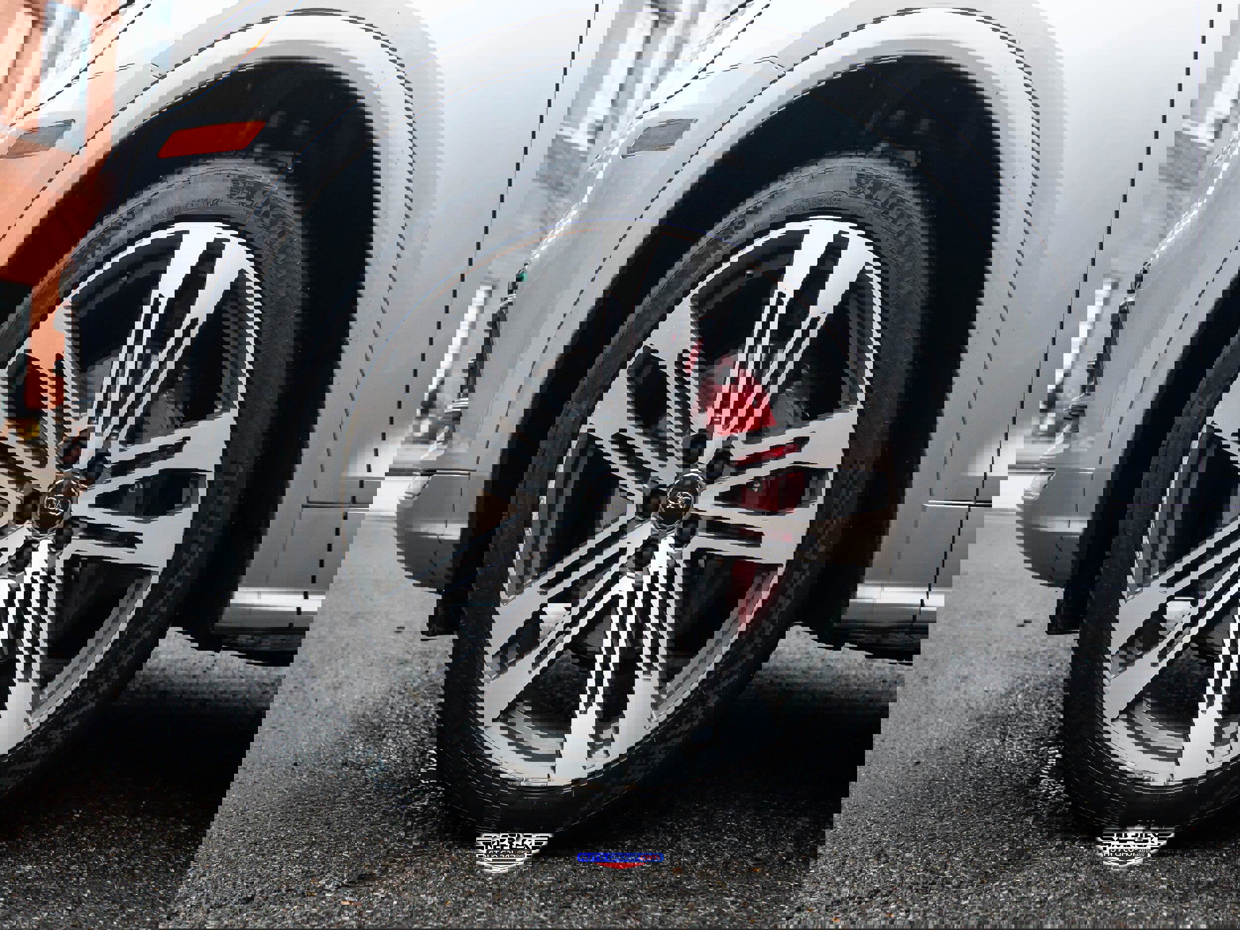 Used 2018 Audi SQ5 Prestige w/ Prestige Package image 10