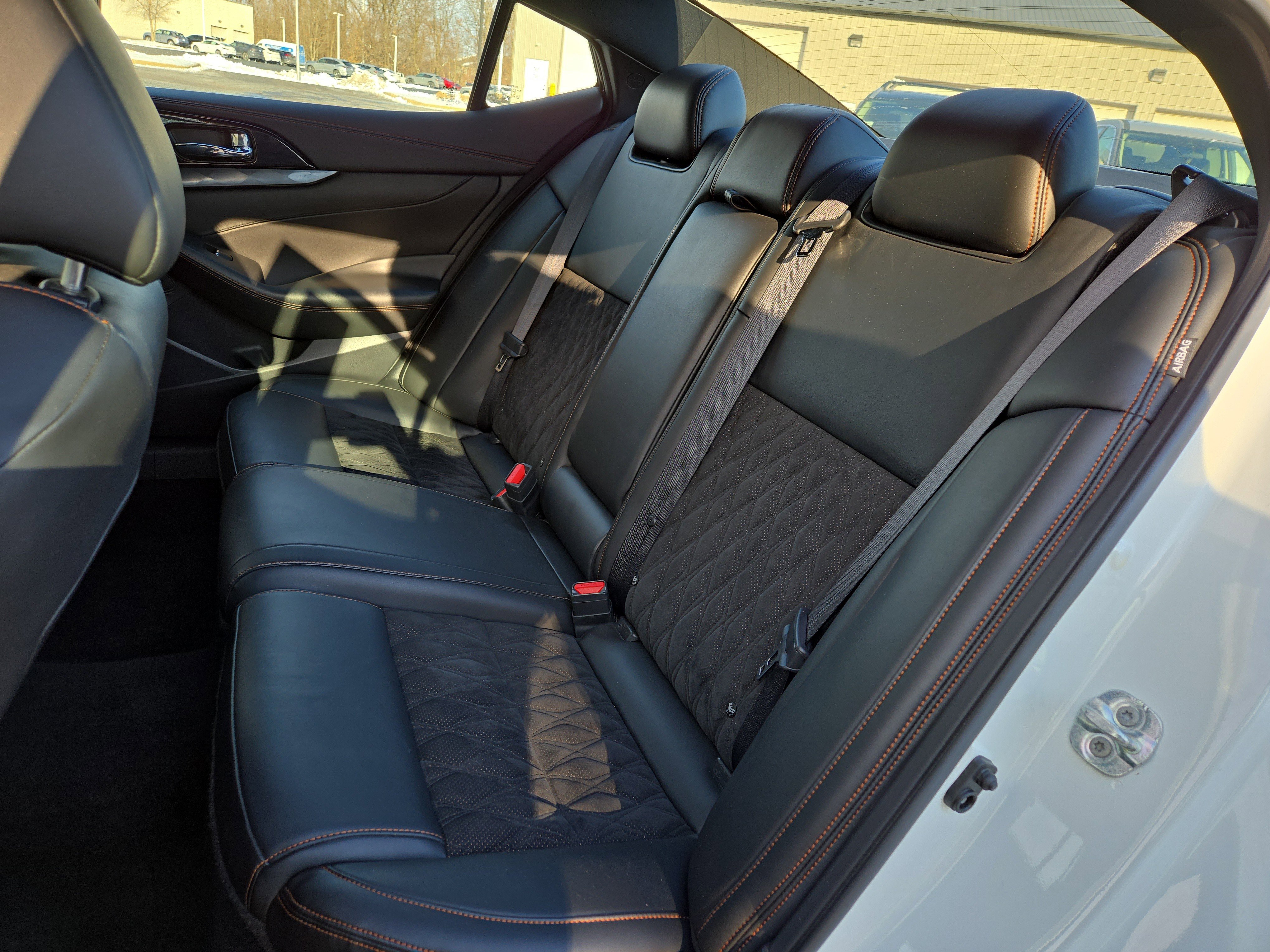 Used 2021 Nissan Maxima SR w/ Sport Mat Group image 27