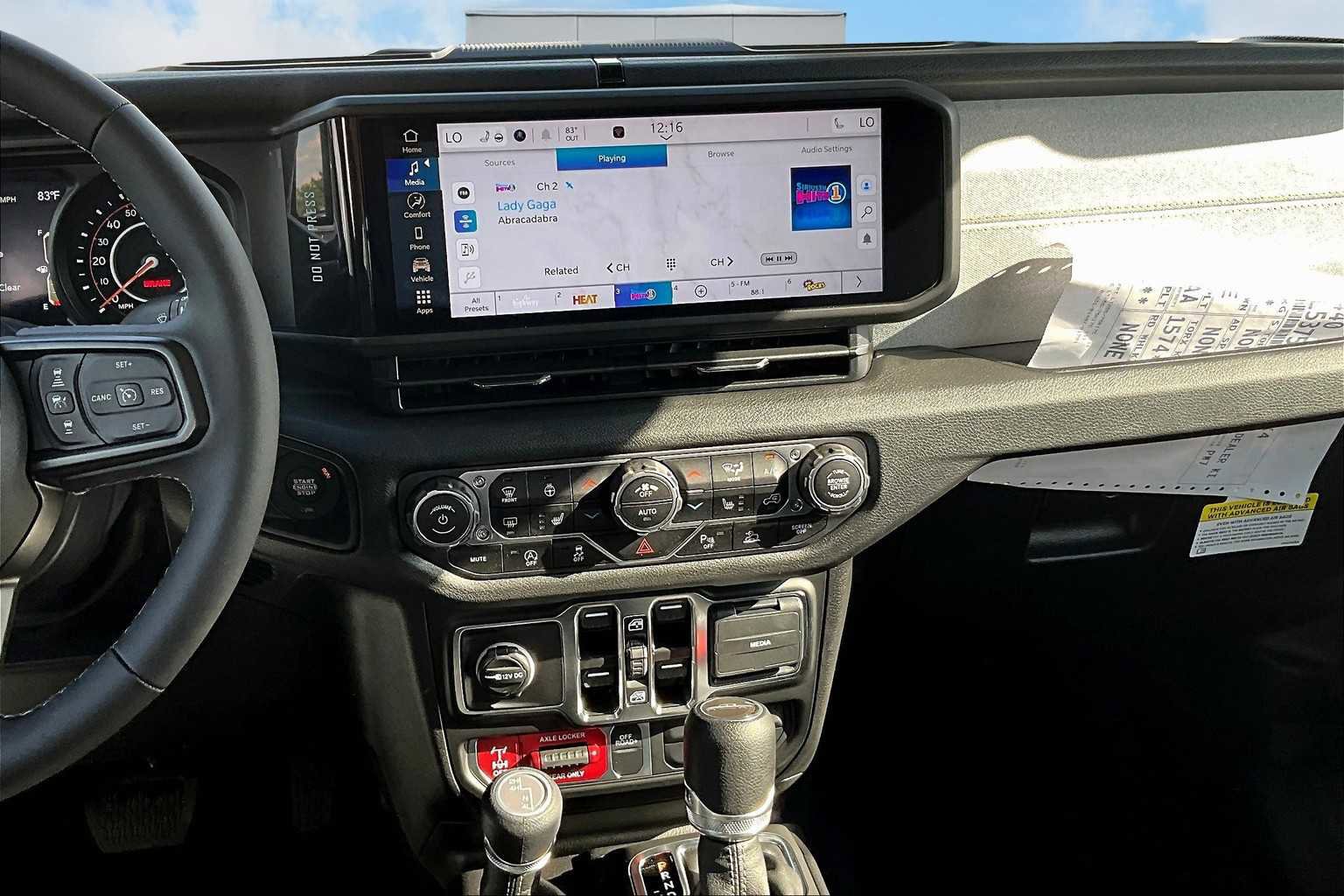 New 2025 Jeep Gladiator Sport image 16