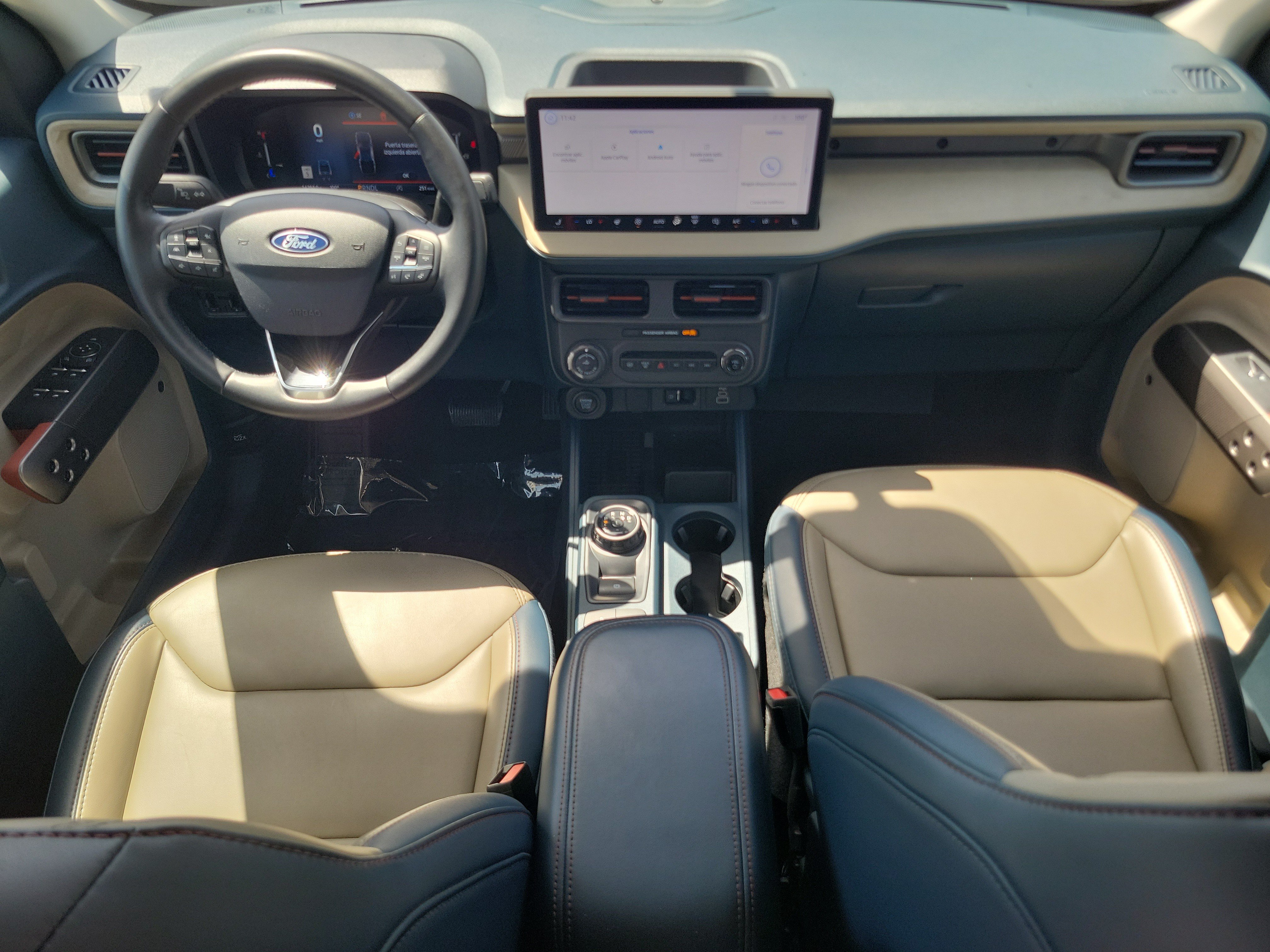 Used 2025 Ford Maverick Lariat w/ 4K Tow Package AWD/4WD image 17