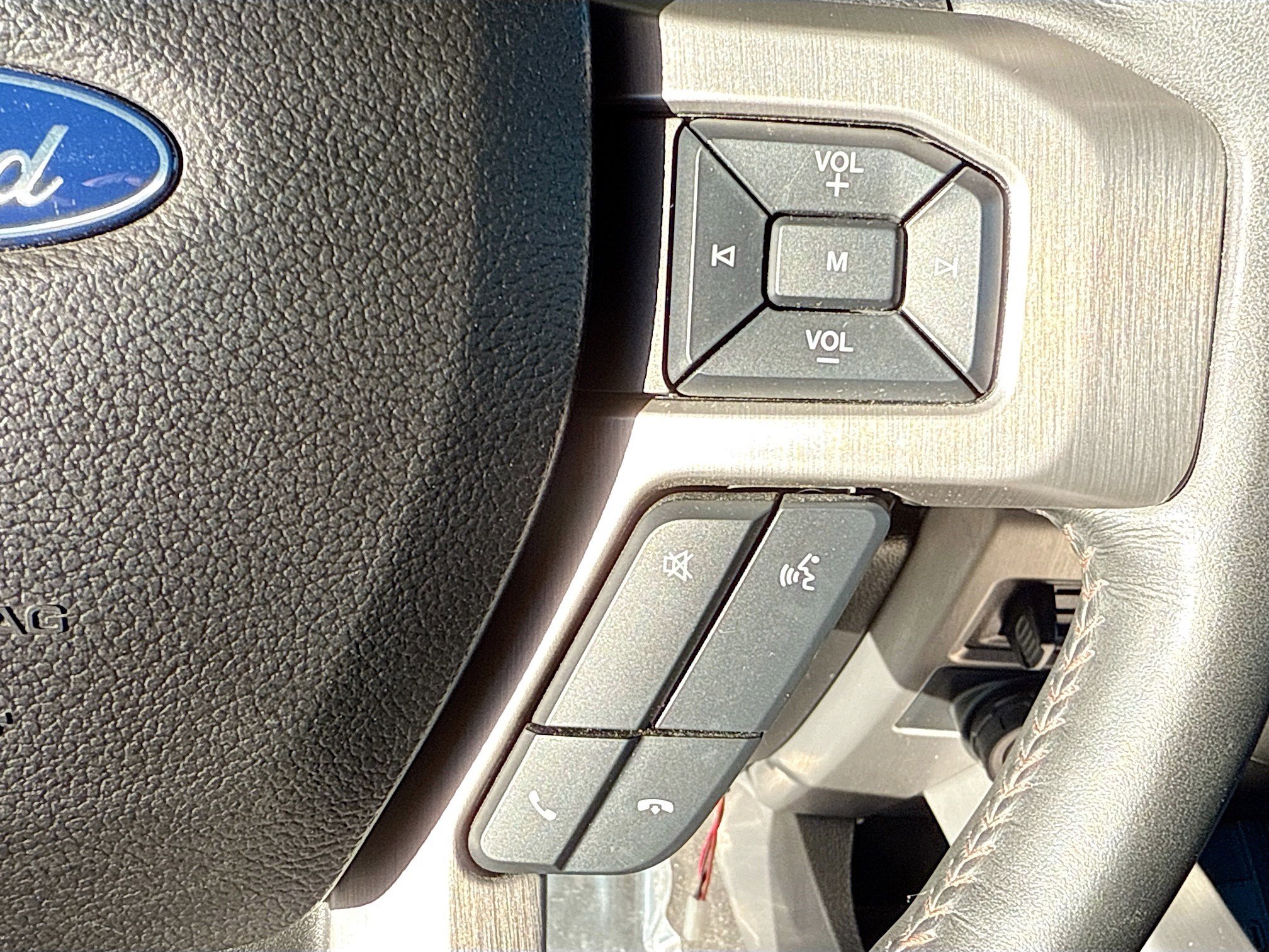 Used 2020 Ford F350 Platinum w/ Snow Plow Prep Package image 15