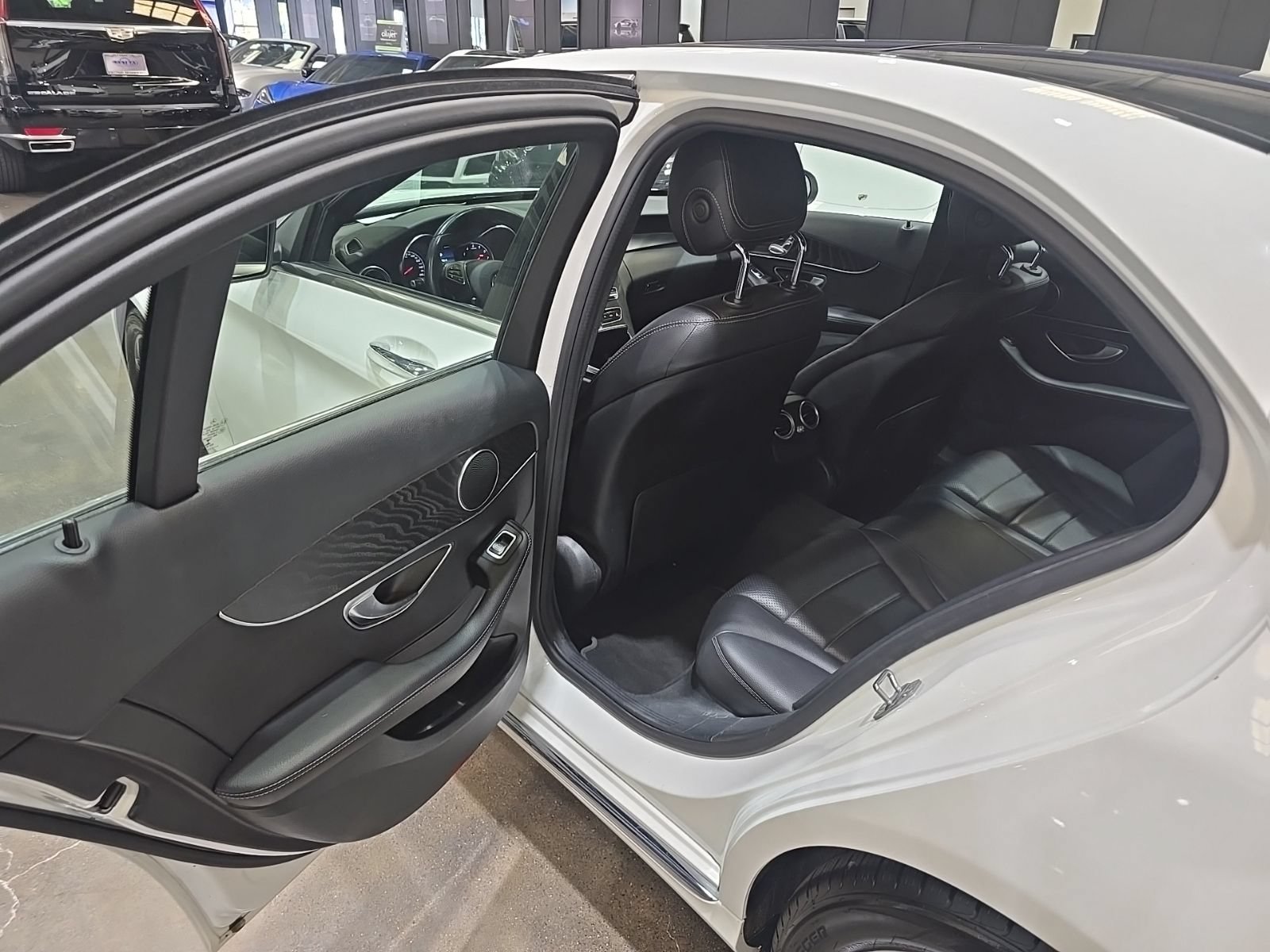 Used 2018 Mercedes-Benz C 300 Sedan image 14