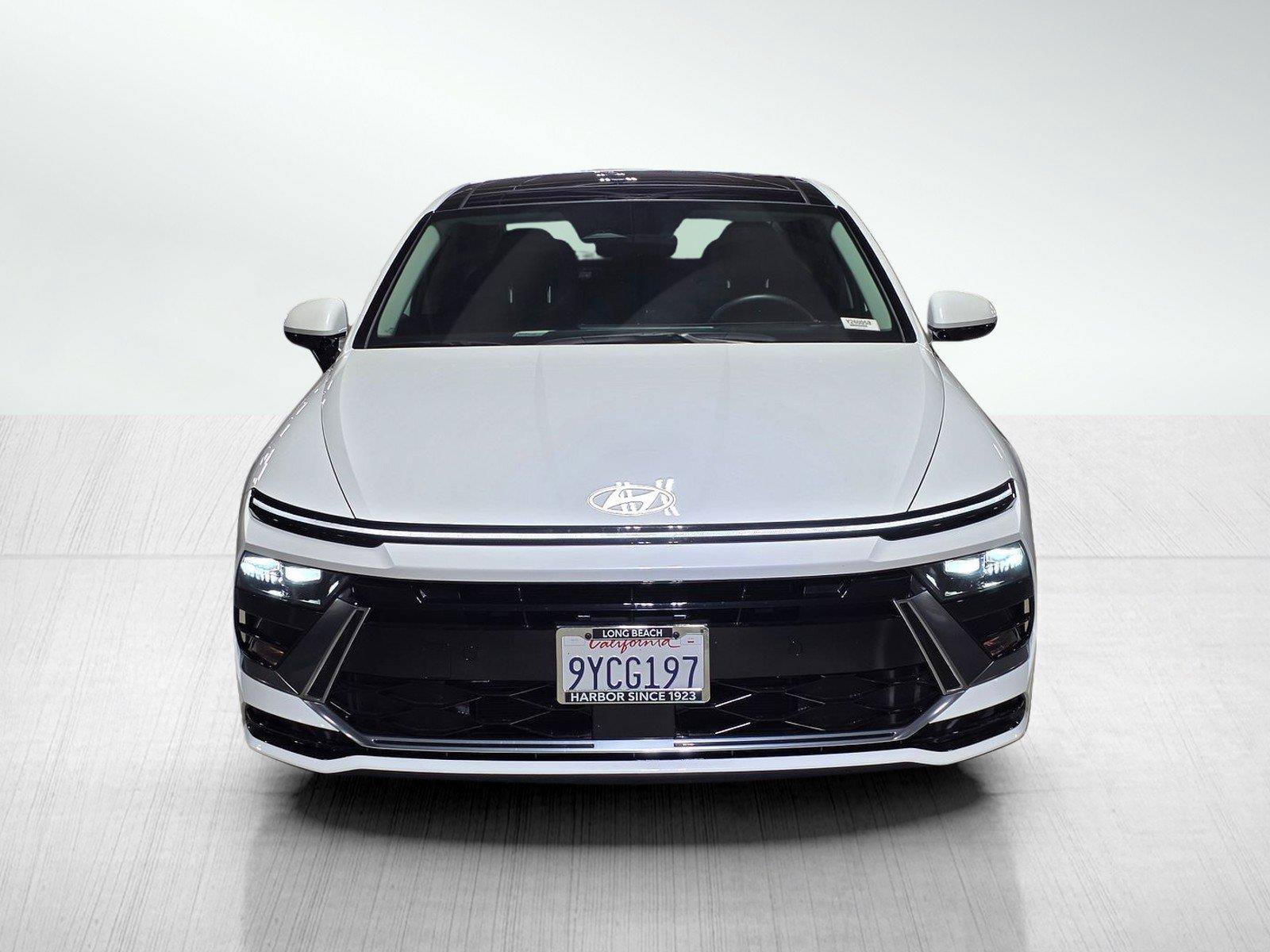 Used 2026 Hyundai Sonata SEL FWD image 2