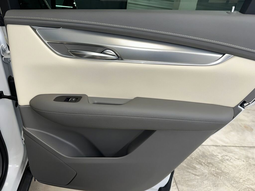 Certified 2021 Cadillac XT5 Premium Luxury image 32