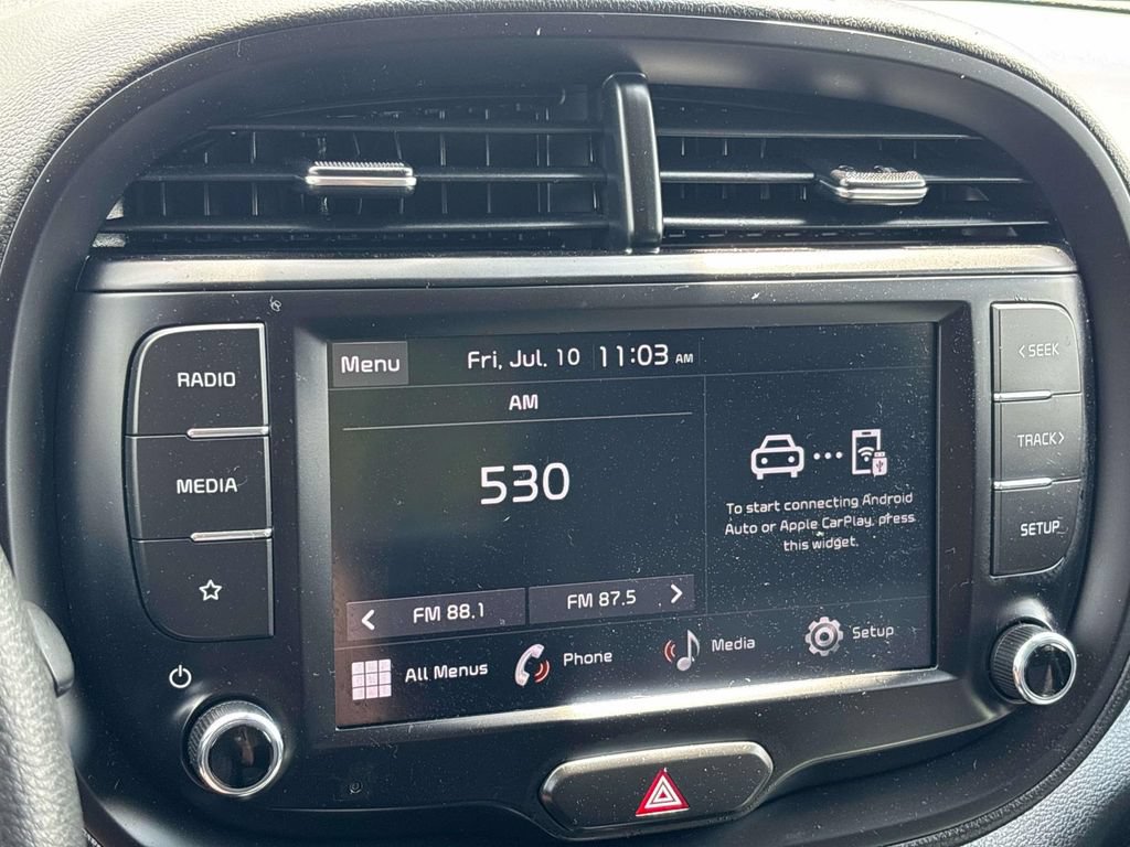 Used 2024 Kia Soul LX w/ Option Group 015 FWD image 31